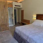 Dina 4*