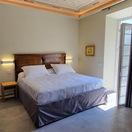 Couette-café Dina Desenzano del Garda