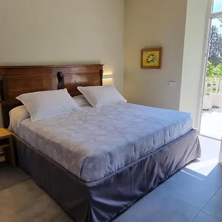 Dina Couette-café 3*