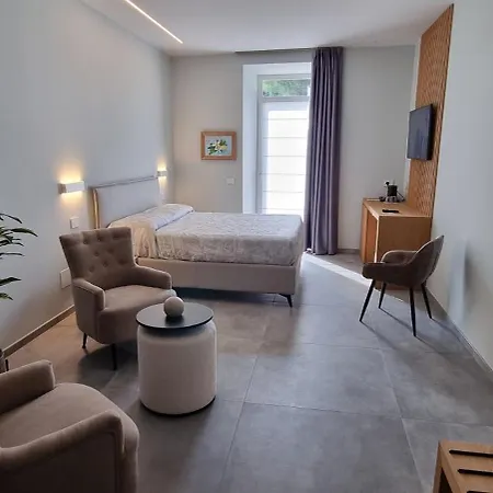 Couette-café Dina Desenzano del Garda