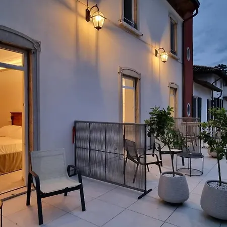 Dina 3* Desenzano del Garda