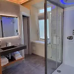 B&B Dina 4*