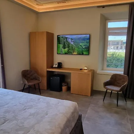 Dina 4*