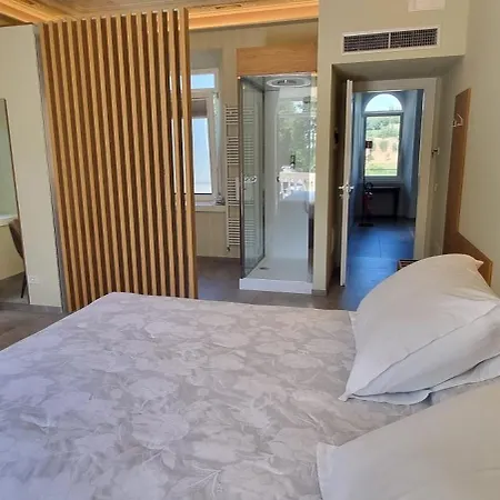 Dina 4* Desenzano del Garda