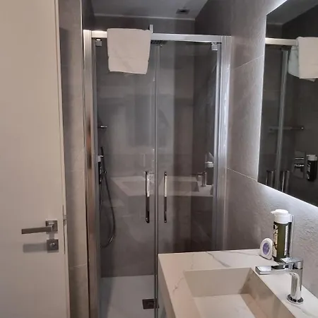 Bed & Breakfast Dina 4*