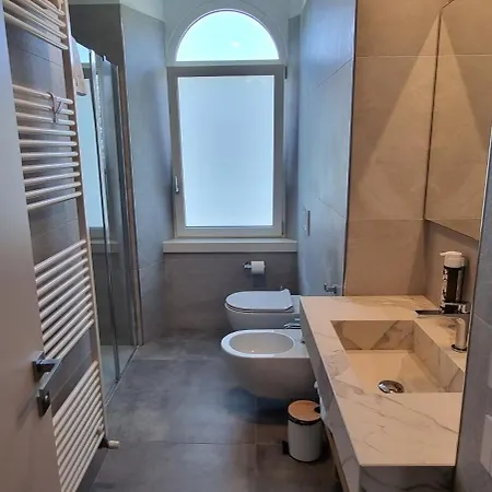 Dina 4* Desenzano del Garda