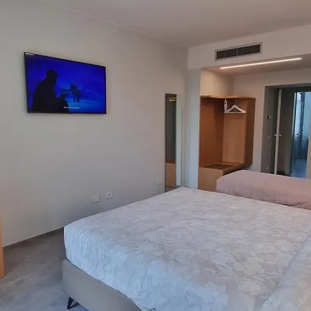 Dina Bed & Breakfast 4*